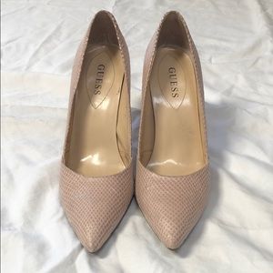 Nude snakeskin pumps